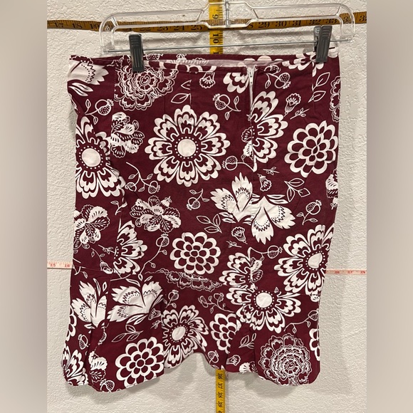 Vintage Floral skirt - Picture 3 of 5